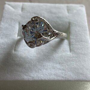 Bella Luce White Cubic Zirconia Ring Size 6